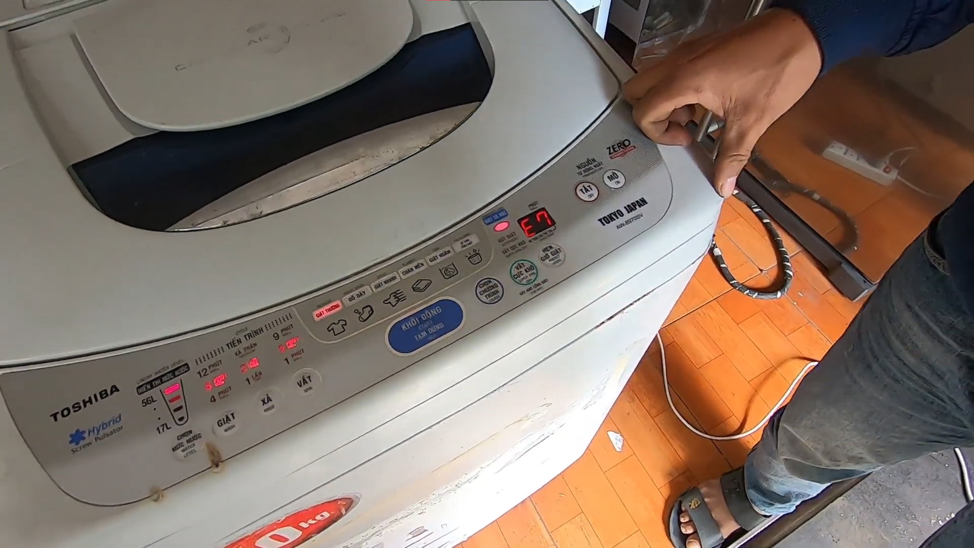 sua-may-giat-toshiba-1