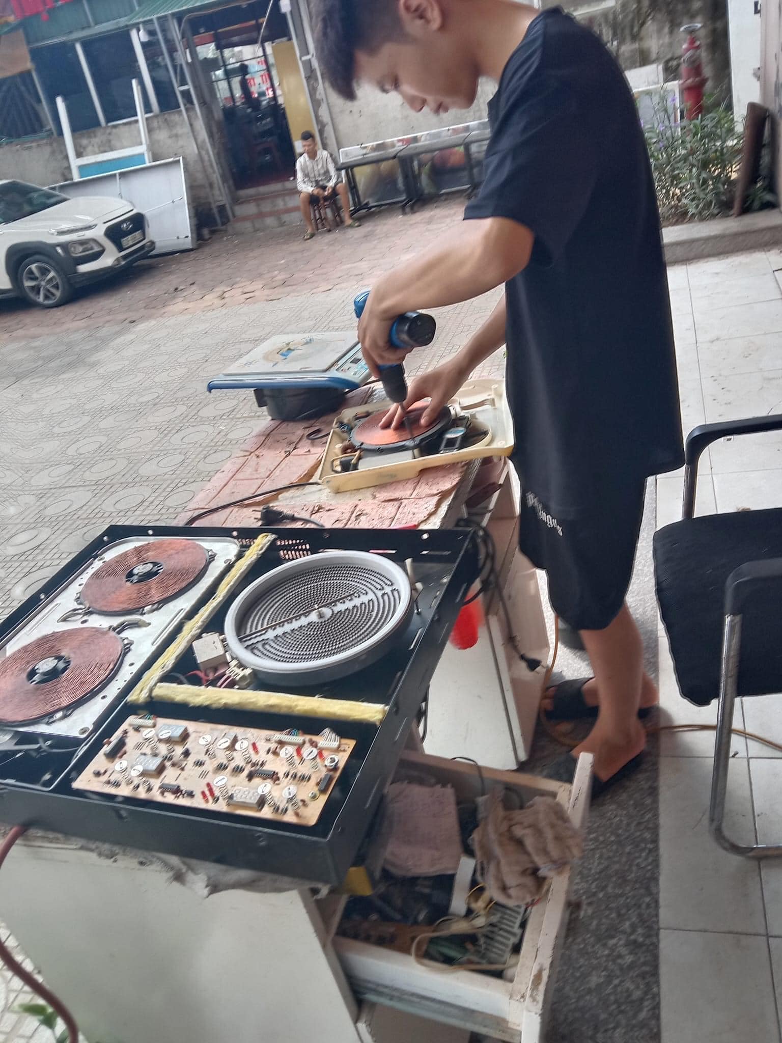 dịch vụ sửa bếp từ tại Thanh Trì