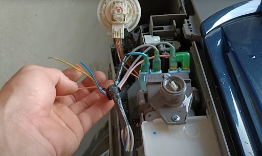 may-giat-toshiba-bao-loi-e95-1
