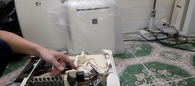 sua-may-hut-am-cam-nham-dien-220v-2