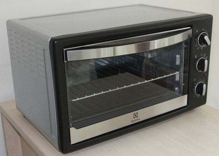 sua-lo-nuong-electrolux-2